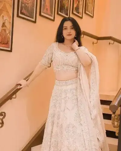 Escort Ratu